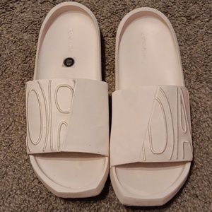Jordan Nola Slides size 9